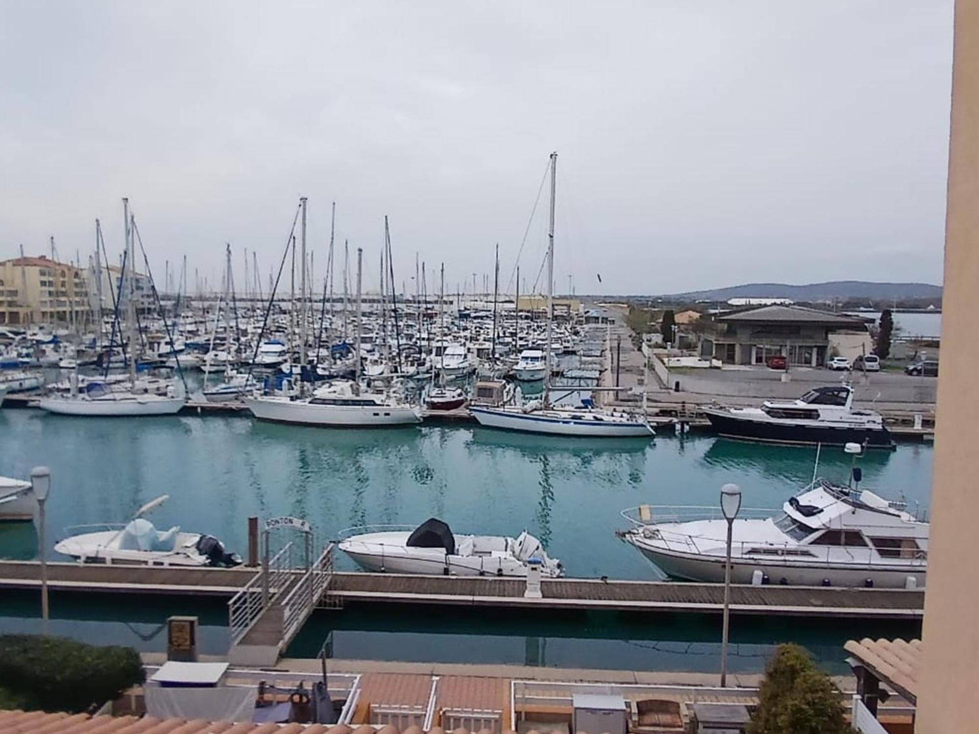 T2 Frontignan-plage, 6 Pers, Vue Port, Parking Inclus - Fr-1-785-17 Apartment *